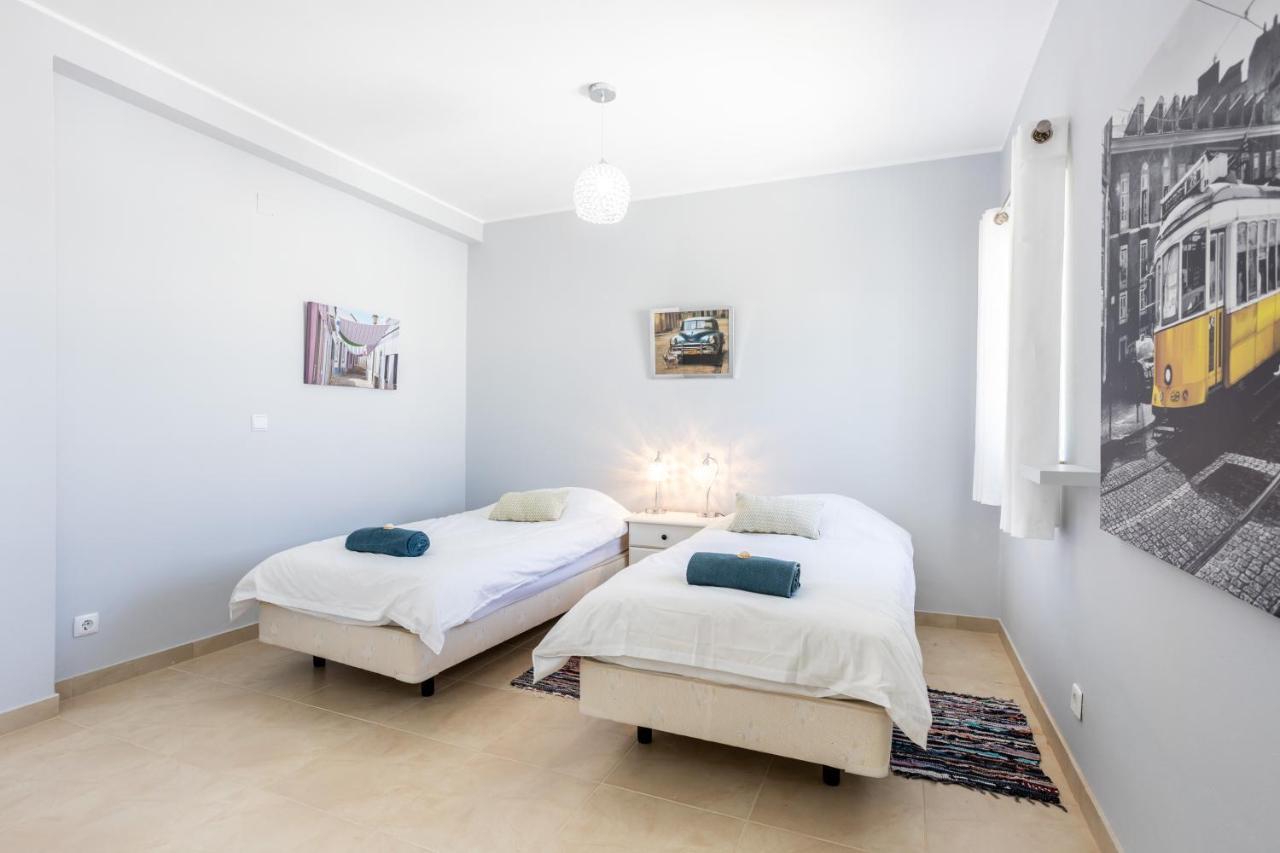 Newly Renovated 2 Bedroom Townhouse - Close To Salema Beach Dış mekan fotoğraf